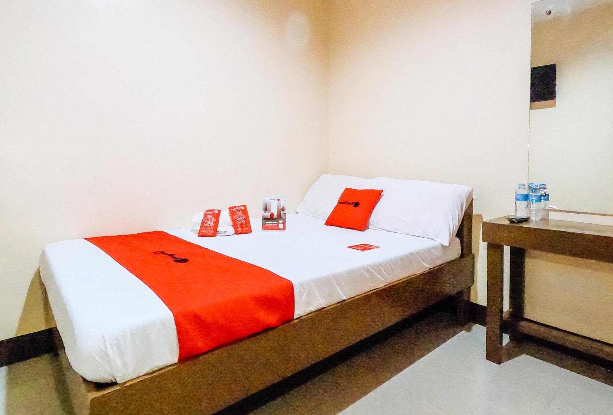 Reddoorz @ Pamaong Street Tagbilaran Exterior foto
