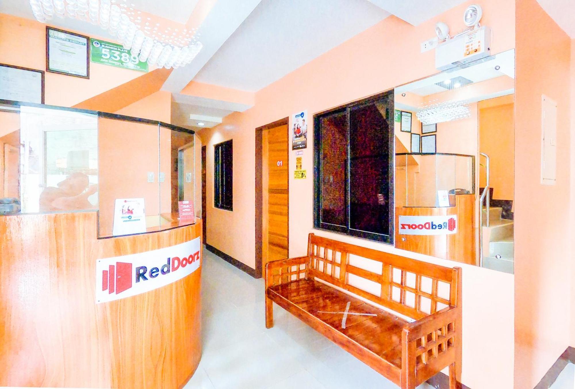 Reddoorz @ Pamaong Street Tagbilaran Exterior foto
